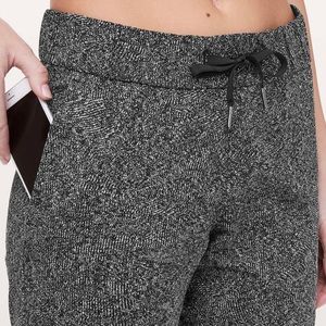 Lululemon On the Fly pants in black white print